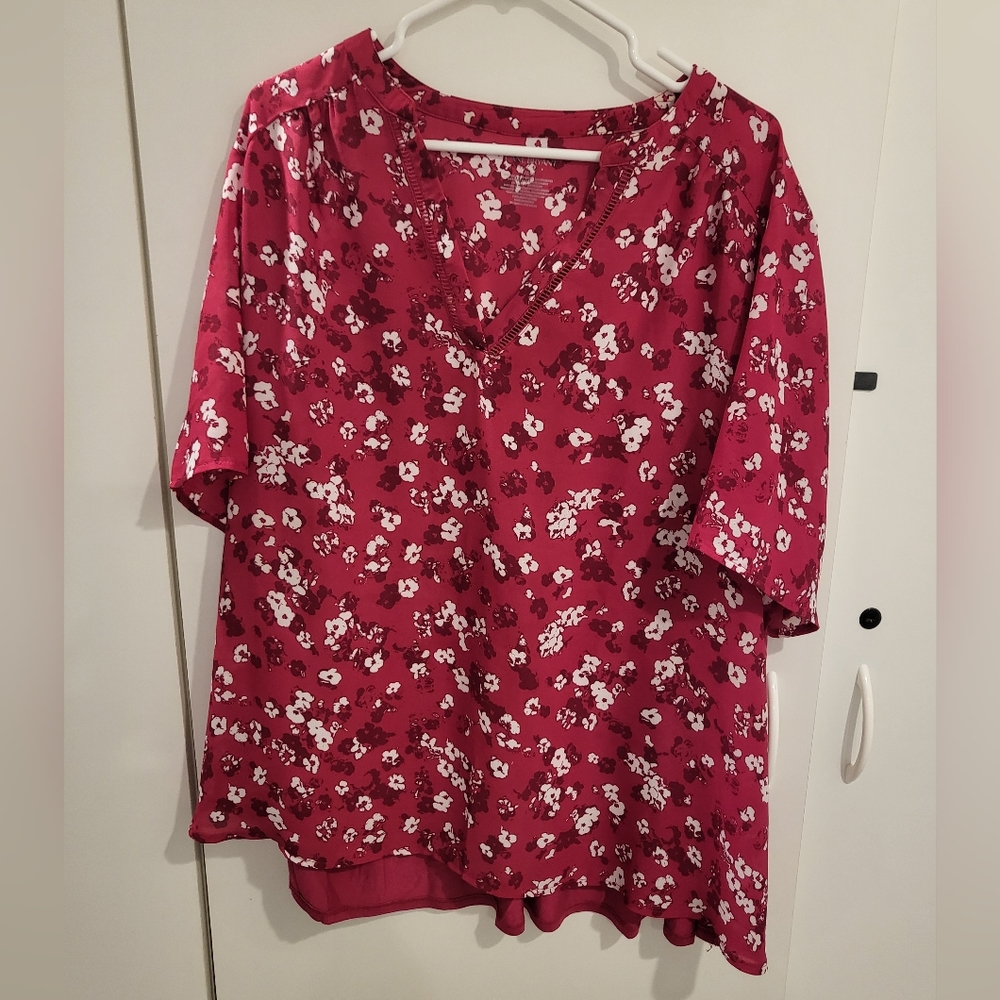 Lane Bryant Womans 22/24 Red Short Sleeve Blouse